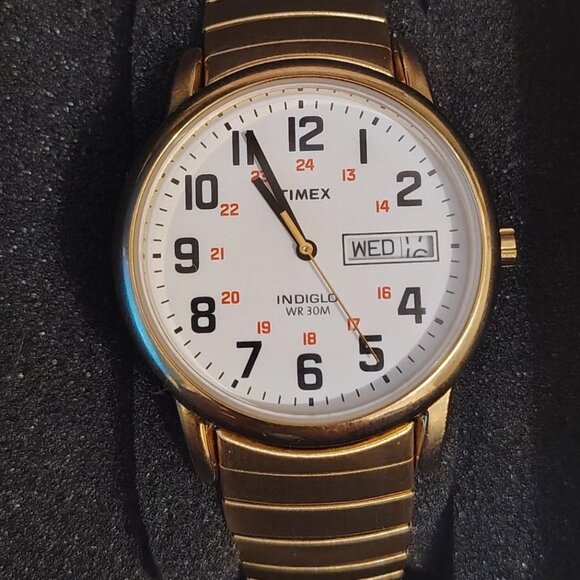 Timex Easy Reader Watch Men Indiglo 35mm Gold Tone Day Date Stretch Band - Picture 1 of 4